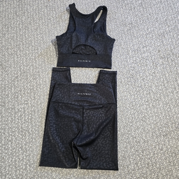 ALLFENIX workout Set - Picture 2 of 3